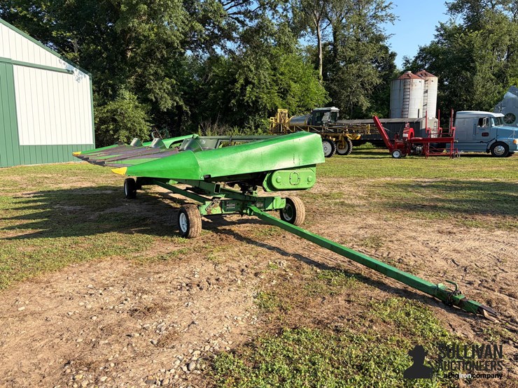 john-deere-644-6r36"-corn-head-w/unverferth-ht25-cart-image-1