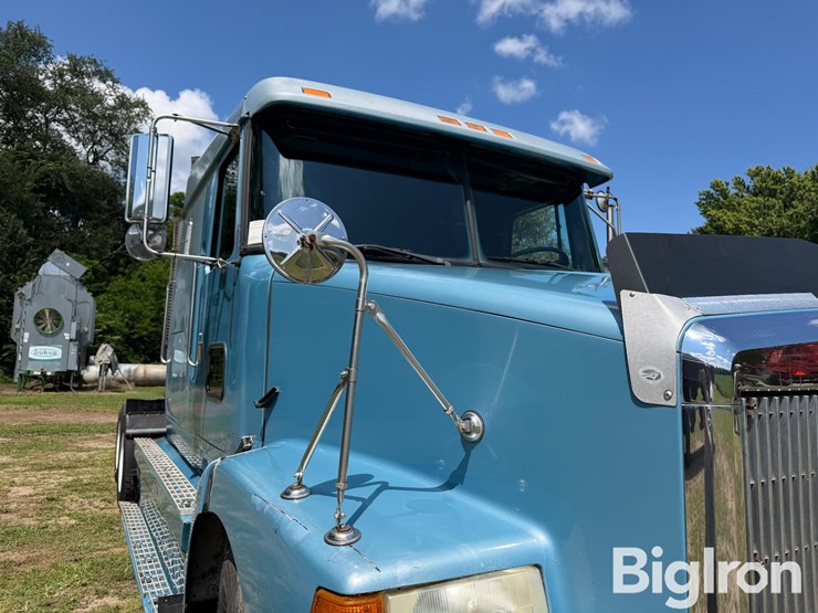 1992-wgc-integral-sleeper-t/a-truck-tractor-image-13
