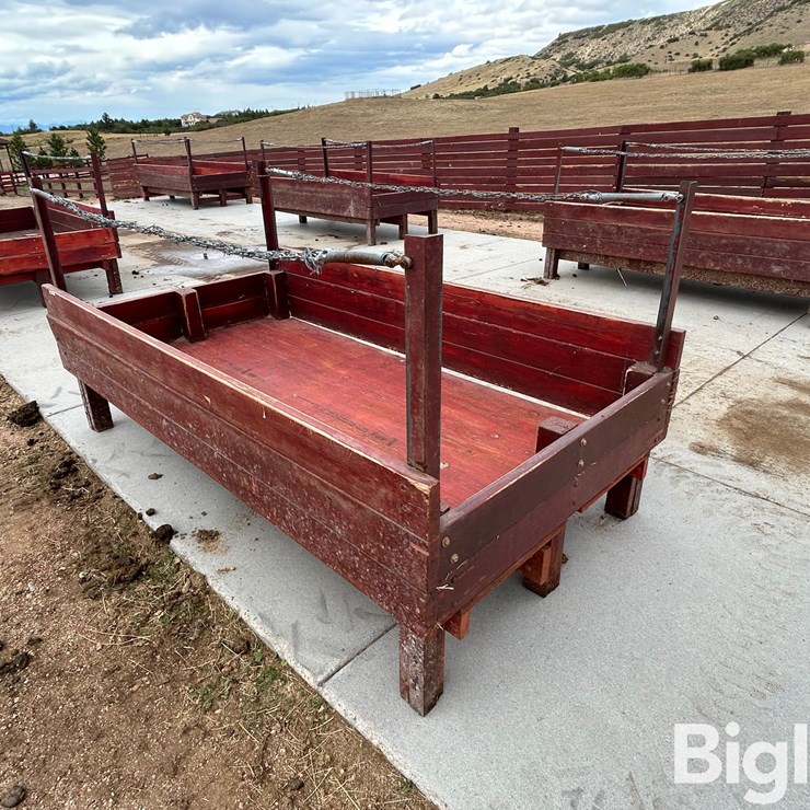 Wood Cattle Feed Bunks