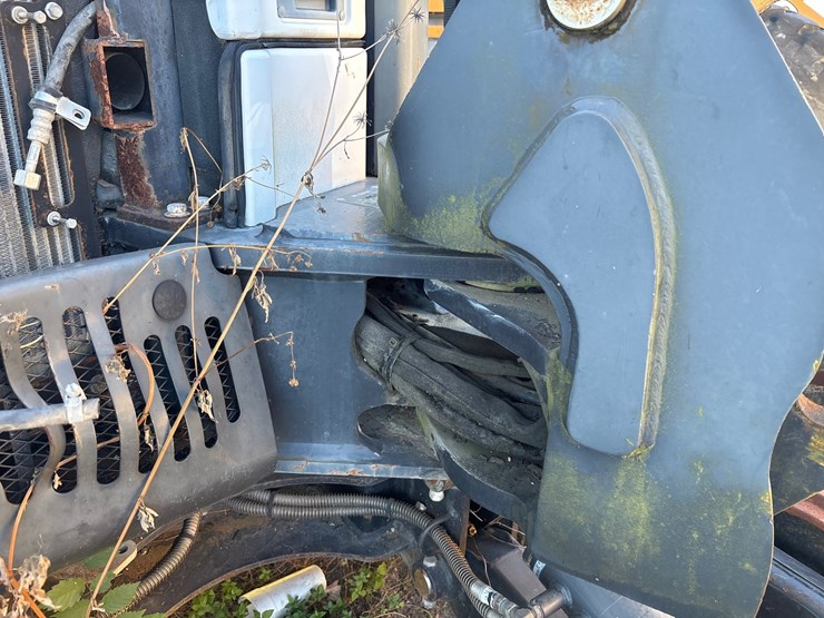#8-•-2016-bobcat-e85-compact-excavator-image-7