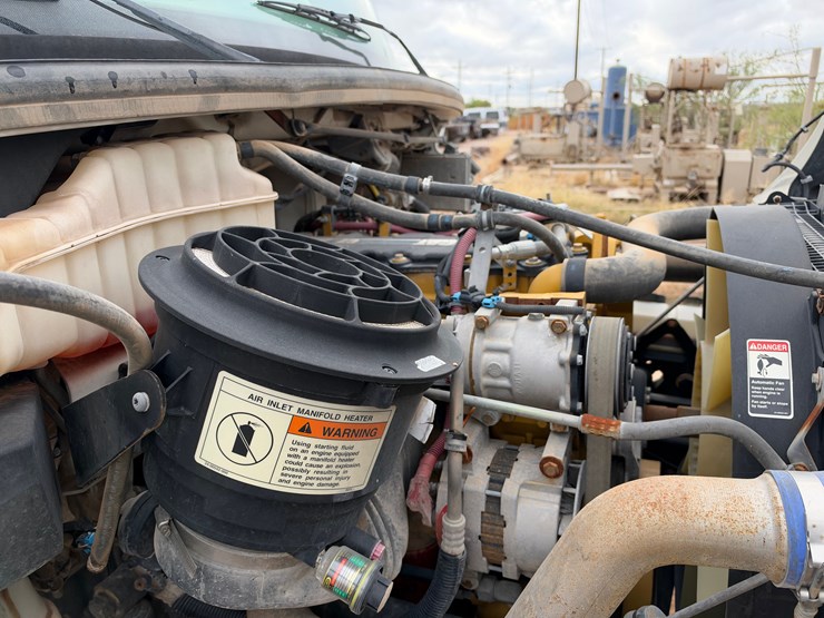 2006-freightliner-m2-106-winch-truck-image-6