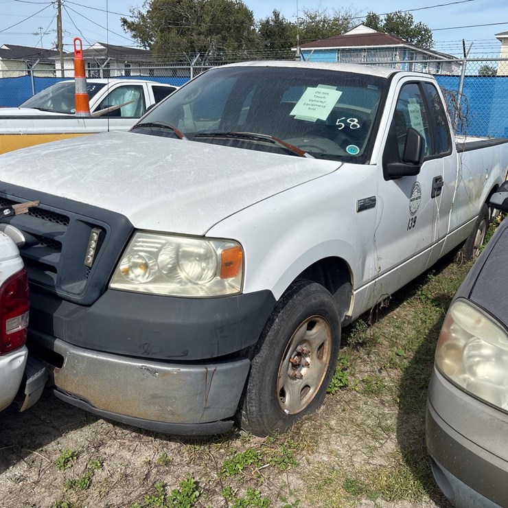 #58 • 2005 Ford F-150 SuperCab Pickup Truck