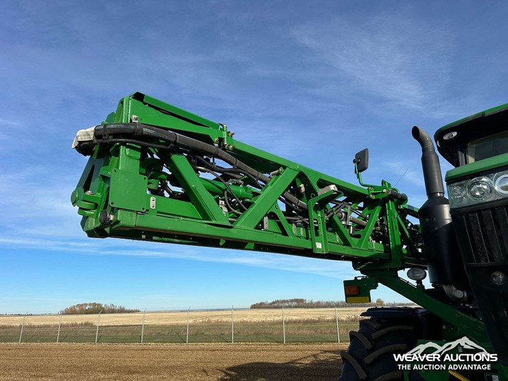 2014-john-deere-r4030-4x4-high-clearance-self-propelled-sprayer-image-59