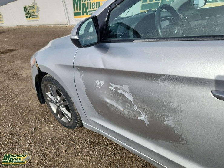 2018-hyundai-elantra-4dr-sedan-image-18