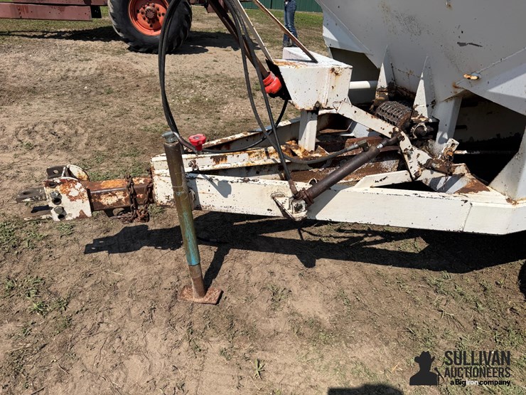 jt-industries-6-ton-fertilizer-spreader-image-9