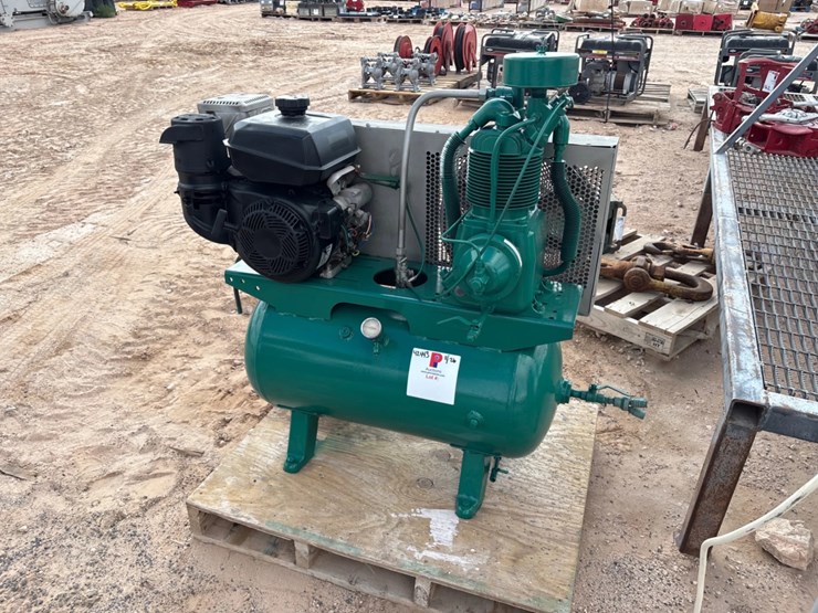 champion-m1820-air-compressor-w/-volume-tank-image-2