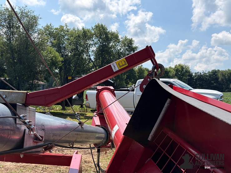 2016-hutchinson/mayrath-10"-grain-auger-image-17