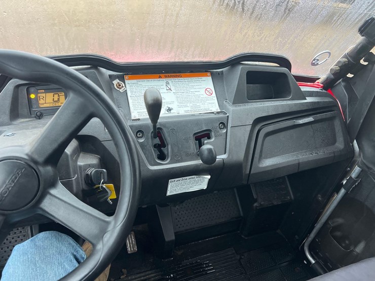 2018-honda-utv-image-12