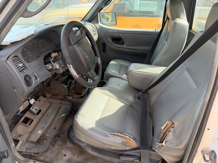 #69-•-2009-ford-ranger-regular-cab-pickup-truck-image-8