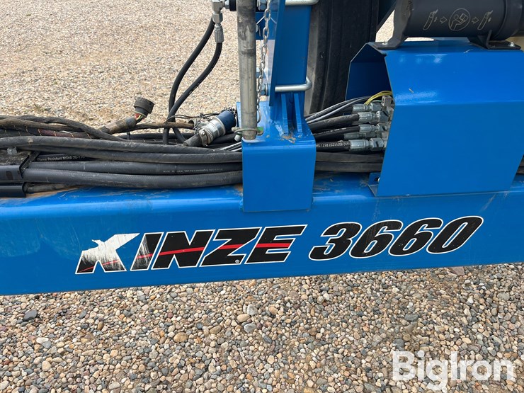 2014-kinze-3660-16r30/31r15-planter-image-16