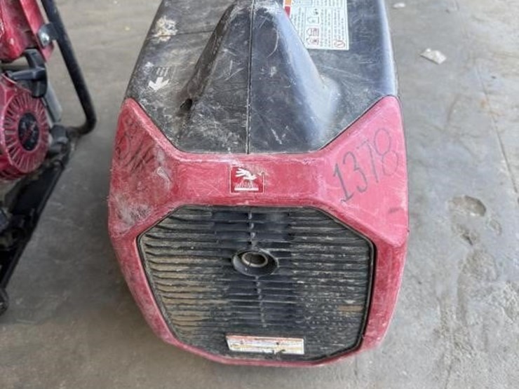 honda-eu3200i-generator-image-4