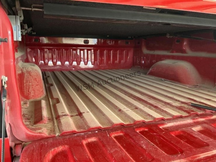 2015-chevrolet-silverado-1500-p/u-image-17