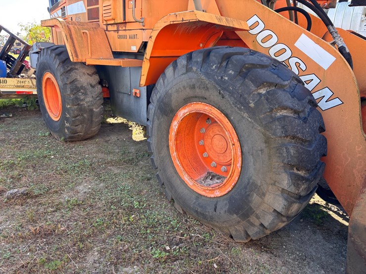 #7-•-doosan-dl250-articulated-wheel-loader-image-12