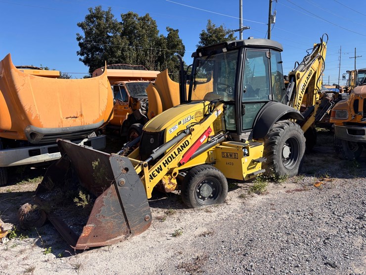 #18-•-new-holland-b110c-backhoe-loader-image-1