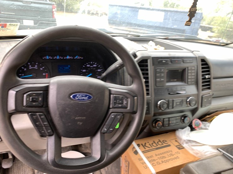 2019-ford-f-250-super-duty-4wd-image-9