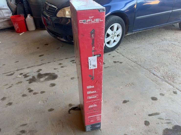 #3-•-milwaukee-m18-fuel-16"-string-trimmer-image-5