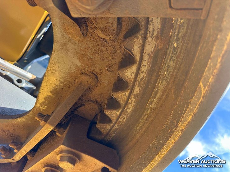 2011-john-deere-772g-awd-motor-grader-image-20