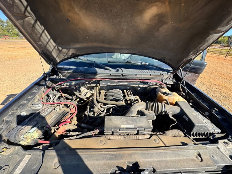 #9020-•-2013-ford-f-150-xl-image-14