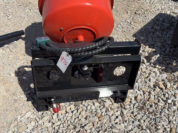 hydraulic-concrete-mixer-mini-skid-steer-attachment-image-5