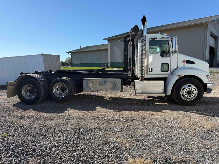 2009-kenworth-t370-tandem-axle-hook-truck-image-6