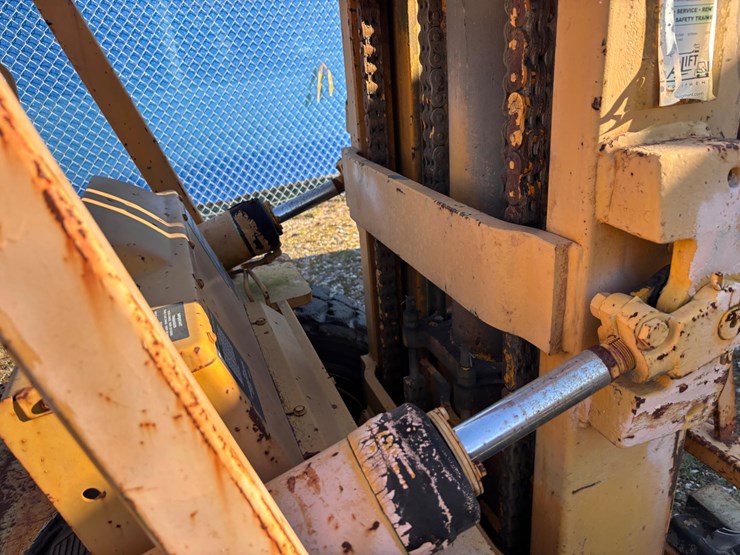 #3-•-clark-c500-ys100-lp-propane-industrial-forklift-image-7