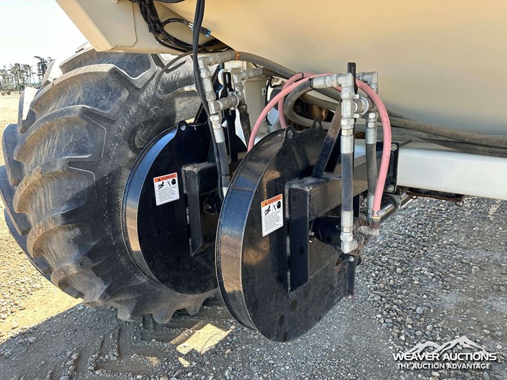 2011-bourgault-3310-55-55-ft.-seeder-image-55