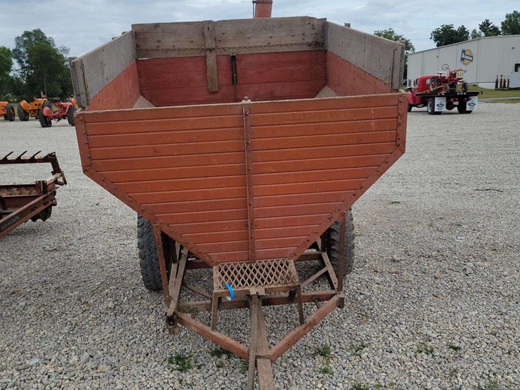 auger-wagon-image-2
