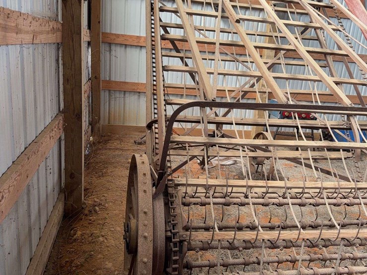 john-deere-single-cylinder-hay-stacker-image-5