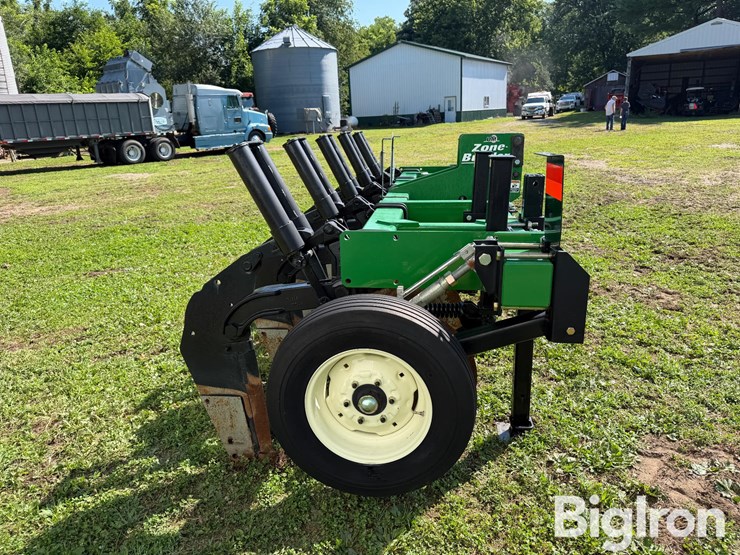 unverferth-zone-builder-132-subsoiler-image-4