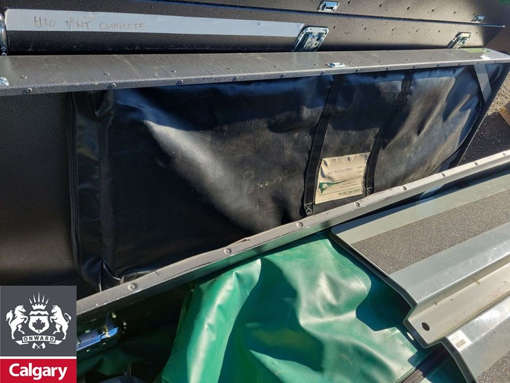 metal-locking-case-94"x28"x33-lh19x35-harness,-weather-cap,-vinyl-walls-image-6