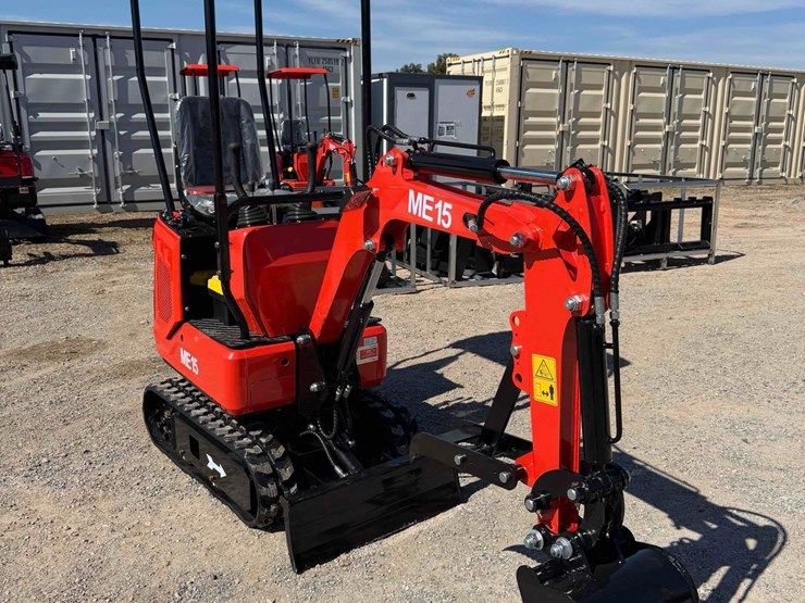 unused-me15-mini-excavator-image-1