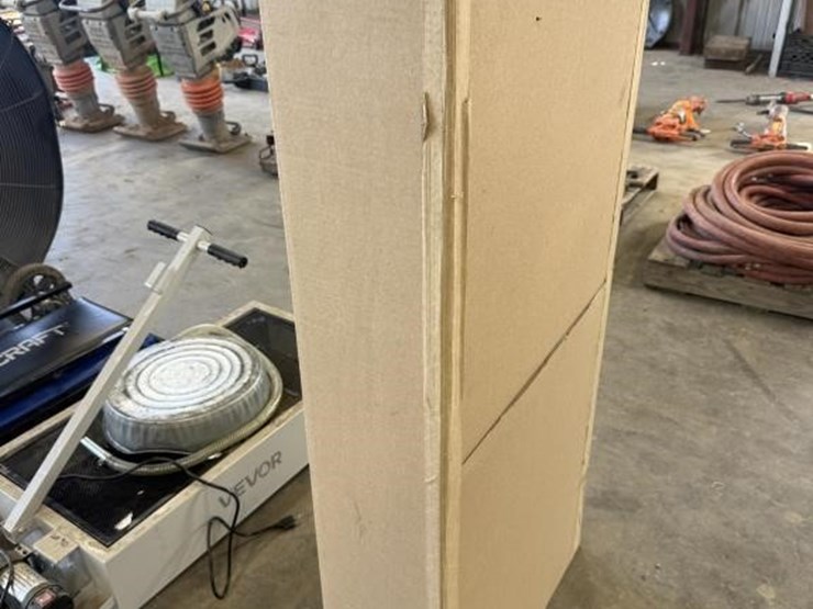 ford-fenderr-trim-piece---fits-1999-f450-image-2