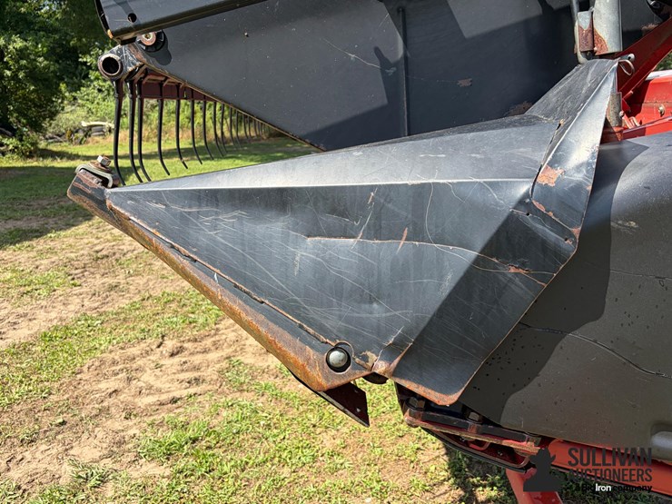 case-ih-1020-30'-grain-platform-w/unverferth-ht25-head-cart-image-15