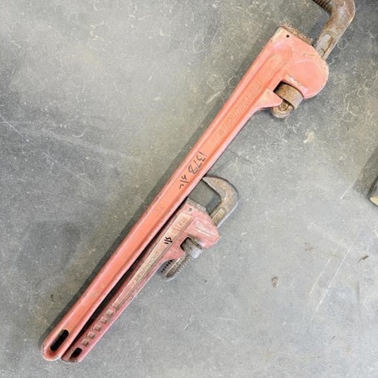 Milwaukee 18" Pipe Wrench & Pittsburg 36" Wrench