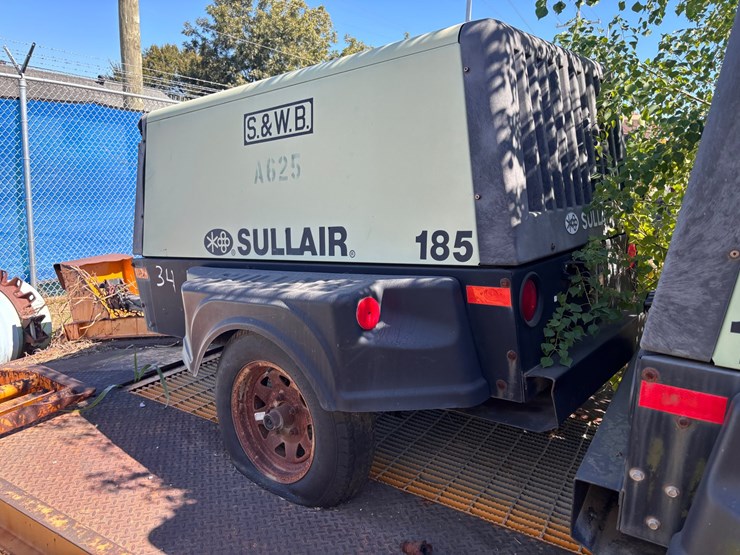 #34-•-sullair-185-single-axle-towable-air-compressor-image-2