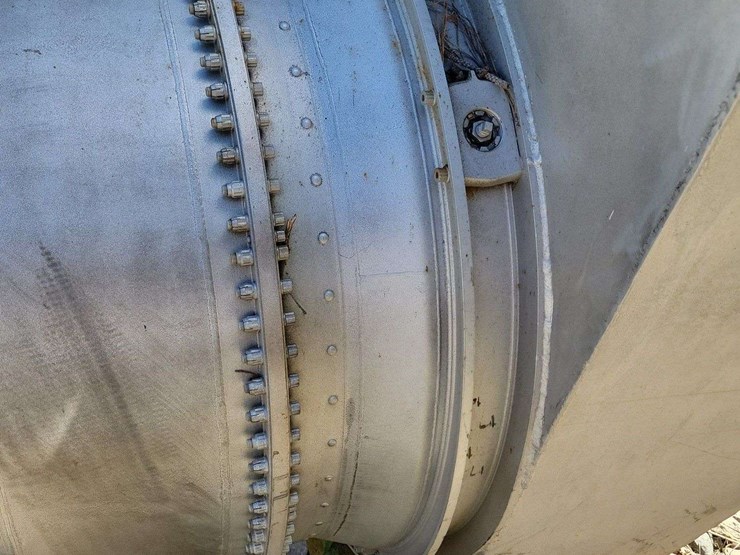 jet-engine-pulling-tractor-image-24
