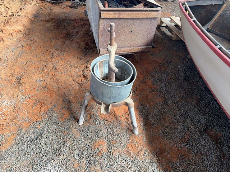 wine-press-image-2