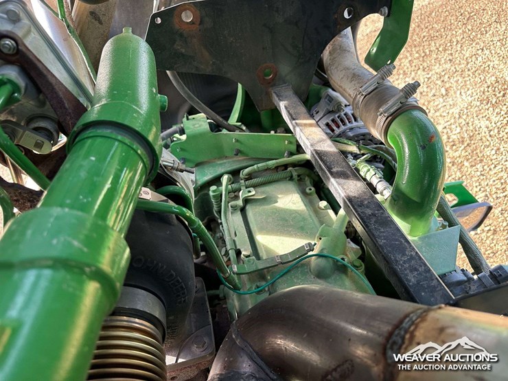 2014-john-deere-r4030-4x4-high-clearance-self-propelled-sprayer-image-90