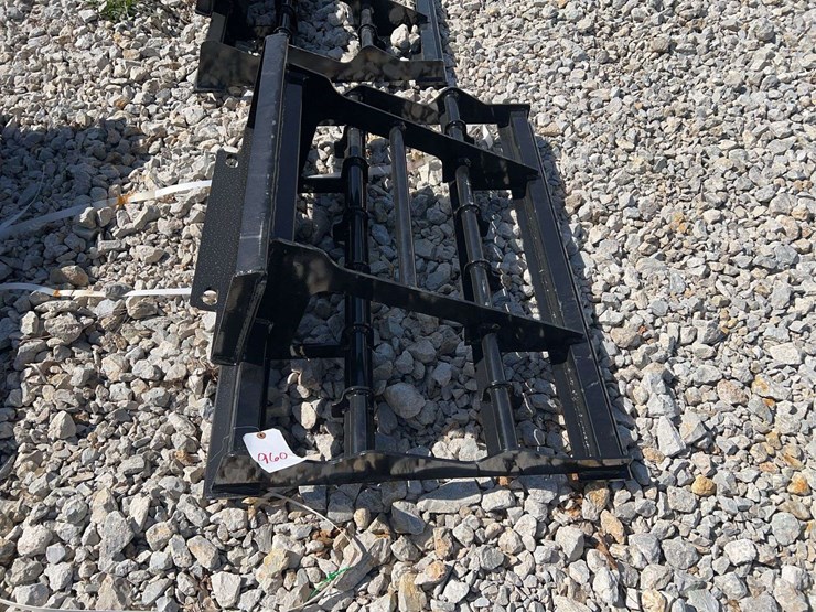 mini-skid-steer-land-leveler-attachment-image-2