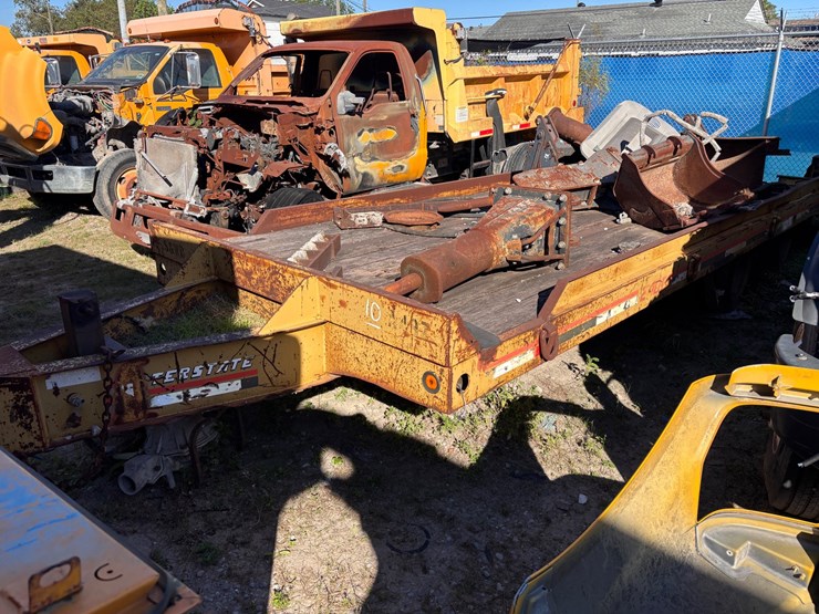 #10-•-interstate-flatbed-equipment-trailer-image-2