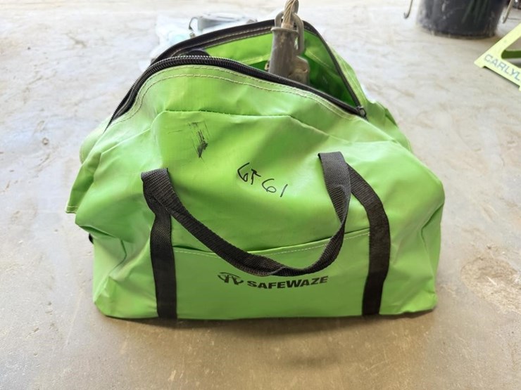 safwewaze-65'x1/4"-personel-winch-&-bag-image-1