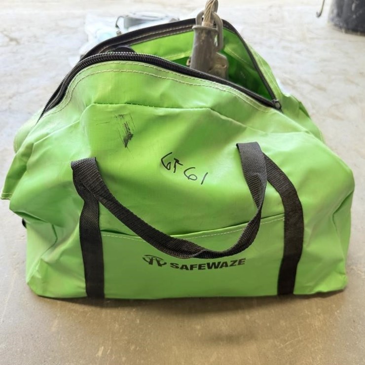 Safwewaze 65'x1/4" Personel Winch & Bag