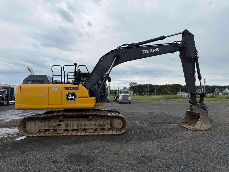2022-deere-210g-lc-excavator-*unit-is-located-in-delmar-delaware*-image-4