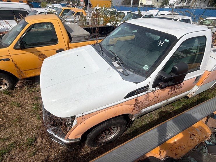 #99-•-2012-ford-f-250-pickup-image-10