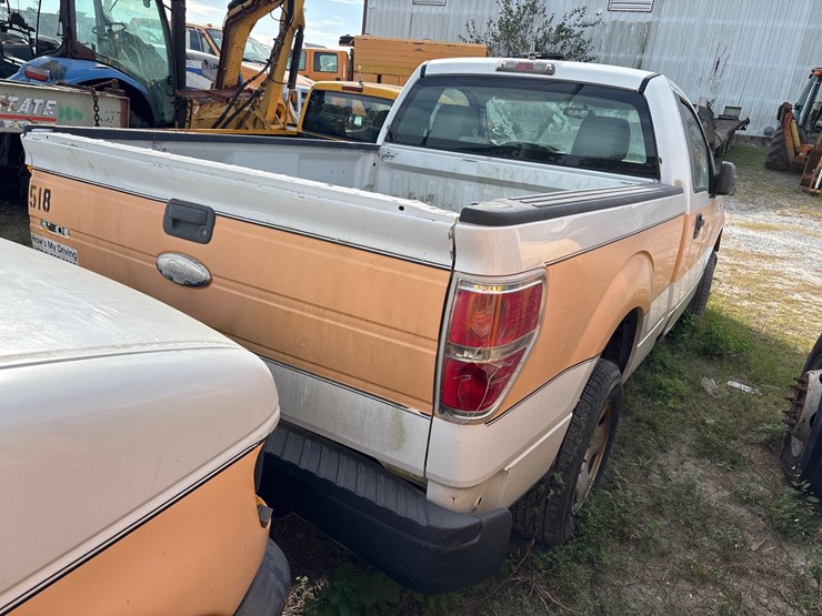 #53-•-2010-ford-f-150-xl-regular-cab-pickup-truck-image-3