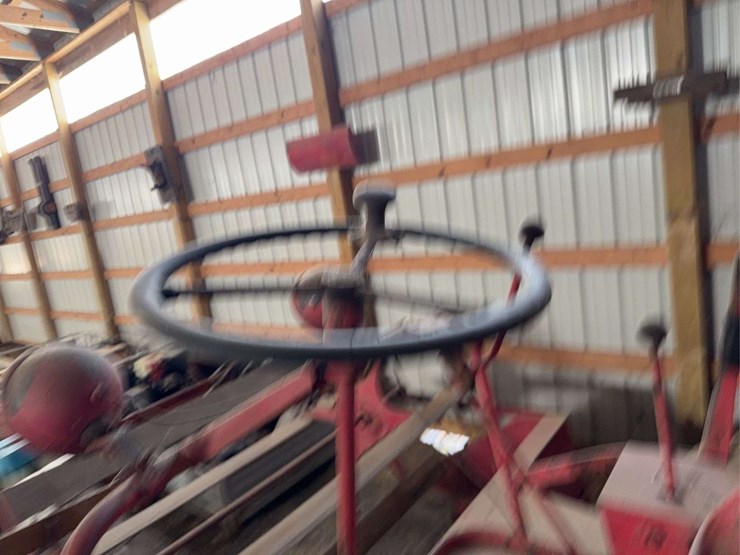 massey-harris-35-combine-image-29