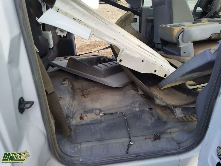 non-operable-2015-ford-f-550-super-duty-s/a-cab-&-chassis-image-22