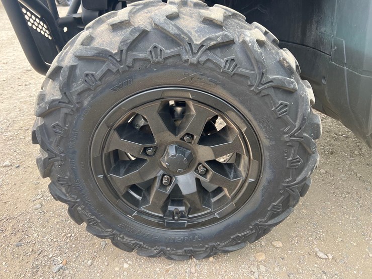 2022-can-am-defender-utv-image-15