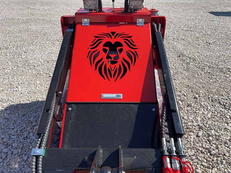 ssl1500-skid-steer-loader-image-15
