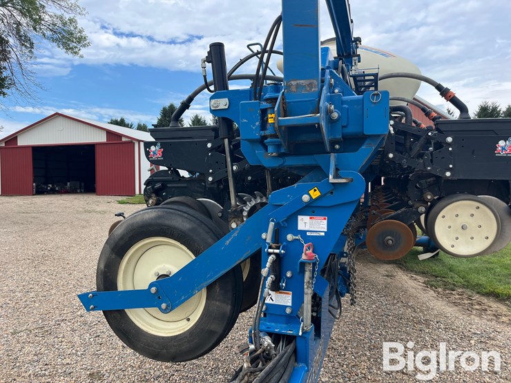 2014-kinze-3660-16r30/31r15-planter-image-10